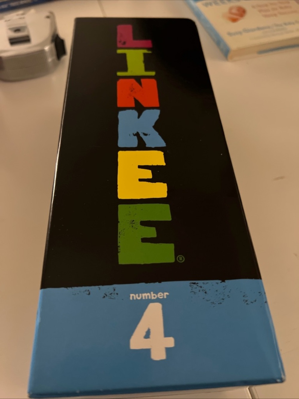 Linkee Trivia Quiz Party Game
